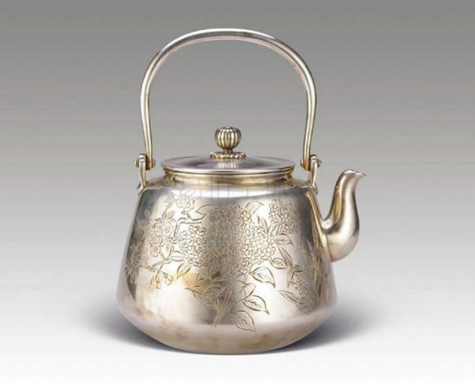 精美银器茶具