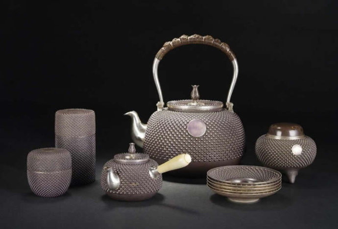 精美银器茶具