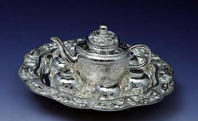 精美银器茶具