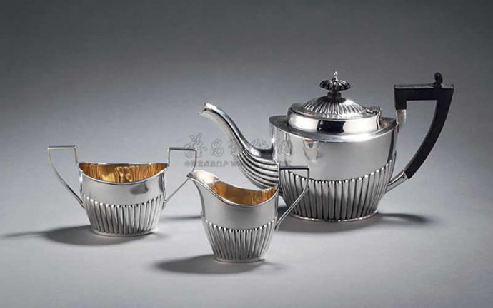 精美银器茶具