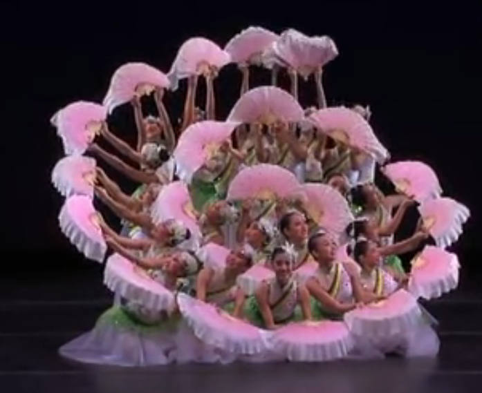 芭蕾舞《茉莉花》中国折扇