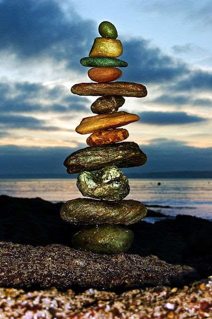 石头平衡摆放